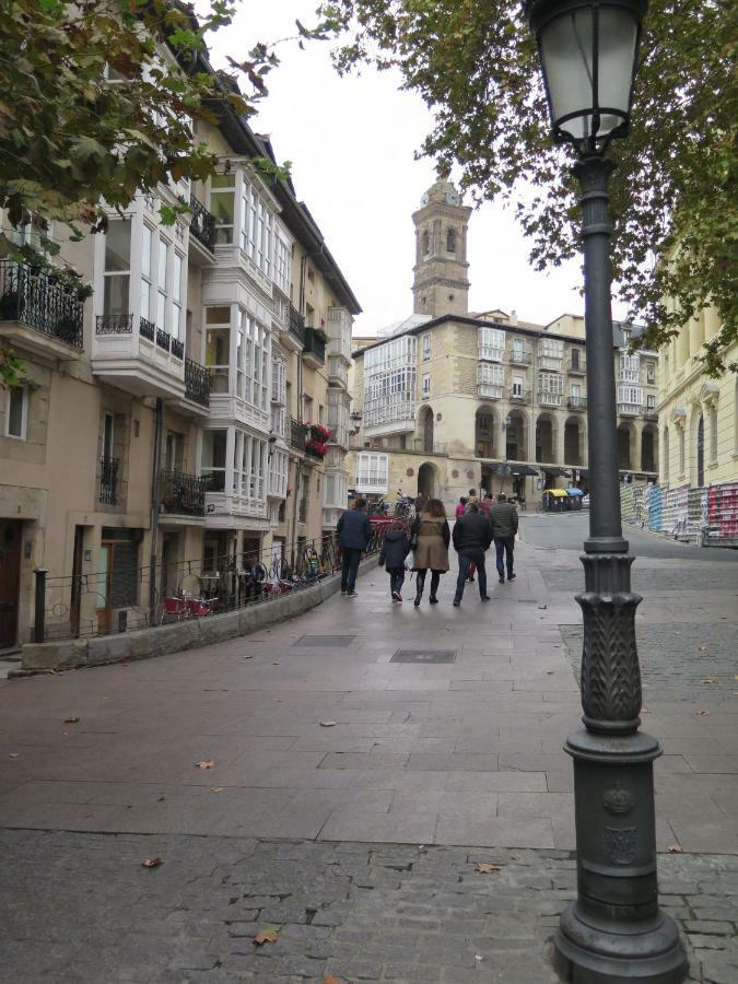 Apartamento Vi-Vi Vitoria-Gasteiz Exterior foto